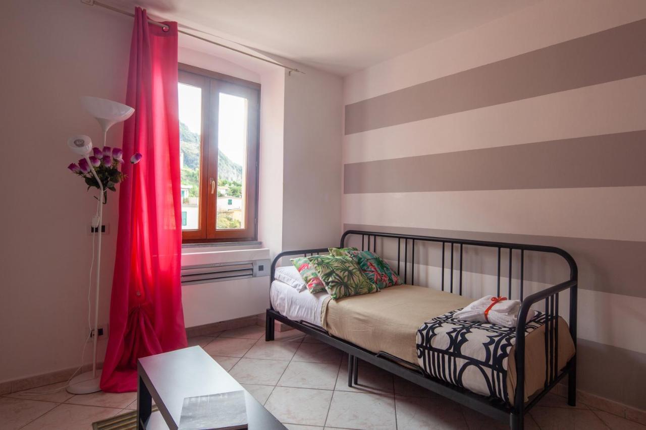 Hotel Ciao Bella COLORS Riomaggiore Esterno foto